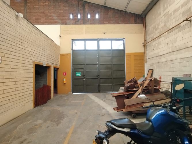 Bodega en arriendo en Zona Industrial No. 2, Itagüí, 1280 m² · foto 17 de 20