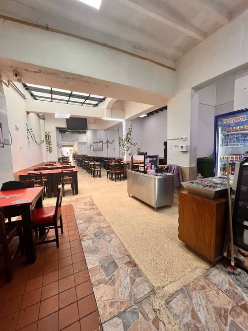 Casa en venta en Las Nieves, Bogotá, 1000 m² · foto 8 de 24