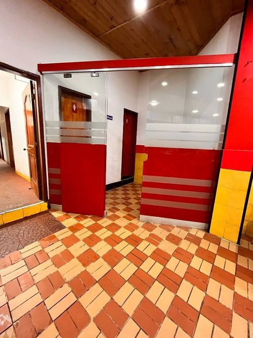 Casa en venta en Las Nieves, Bogotá, 1000 m² · foto 23 de 24
