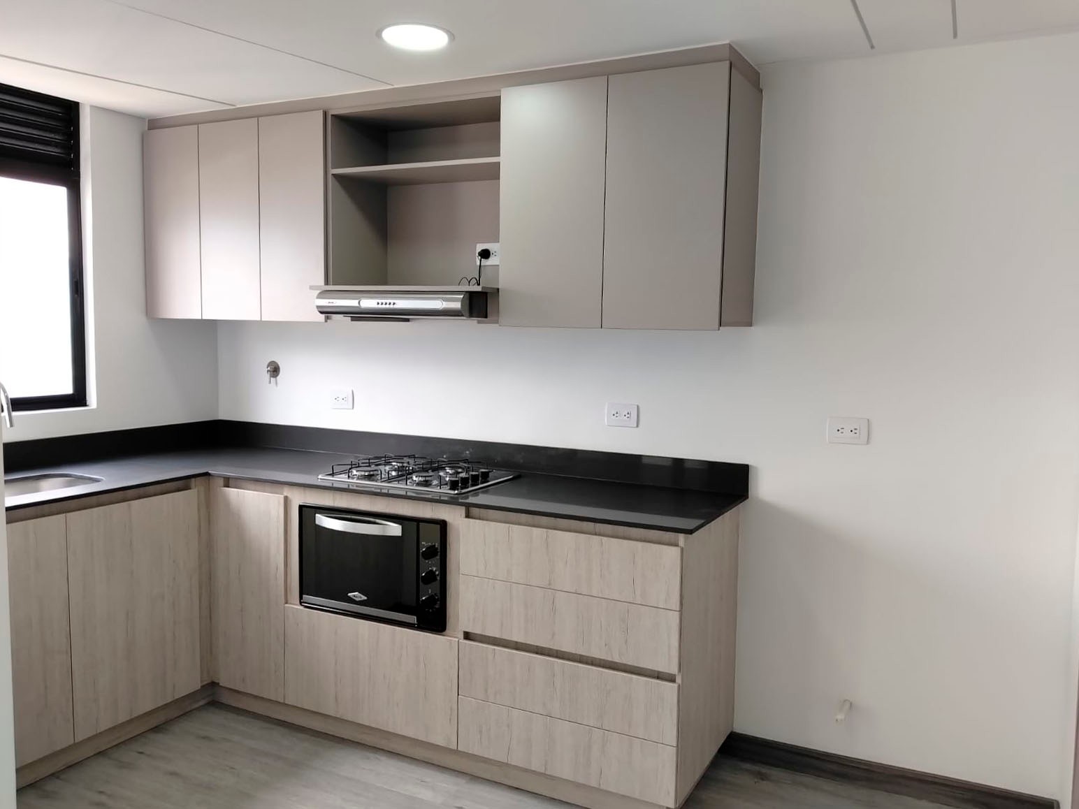 Apartamento en arriendo en El Poblado, Medellín · foto 6 de 19
