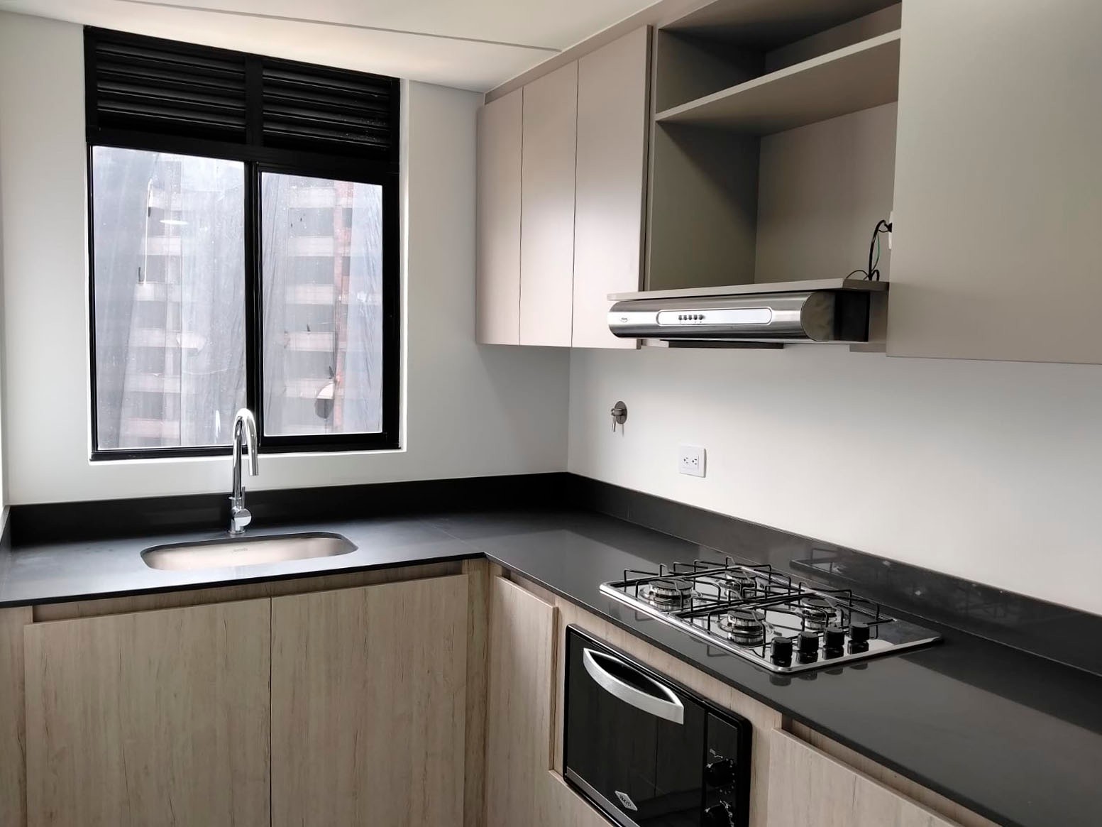 Apartamento en arriendo en El Poblado, Medellín · foto 4 de 19