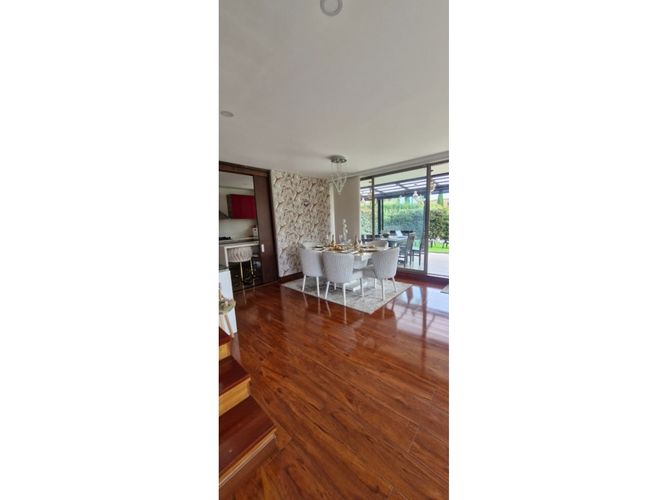 Casa de 3 alcobas en venta en Pueblo Viejo, Cota, 176 m² · foto 2 de 24