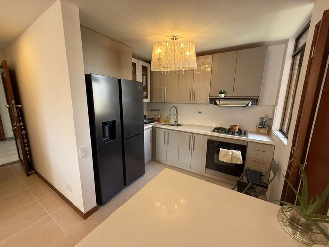 Apartamento de 2 alcobas en arriendo en Altos Del Poblado, Medellín, 85 m² · foto 16 de 24