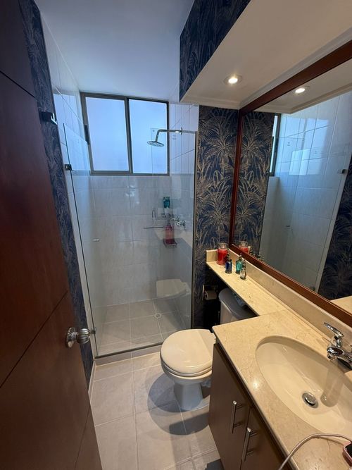 Apartamento de 2 alcobas en arriendo en Altos Del Poblado, Medellín, 85 m² · foto 23 de 24