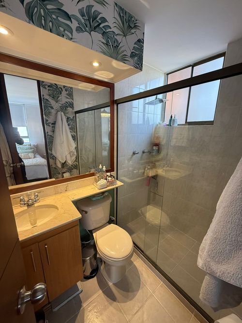 Apartamento de 2 alcobas en arriendo en Altos Del Poblado, Medellín, 85 m² · foto 22 de 24