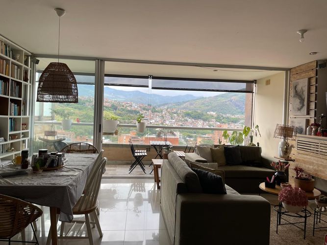 Apartamento de 2 alcobas en venta en Santa Teresita, Cali, 130 m² · foto 3 de 16