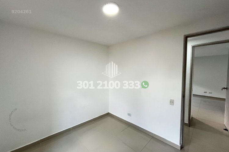Apartamento de 3 alcobas en arriendo en Castropol, Medellín, 80 m² · foto 12 de 24