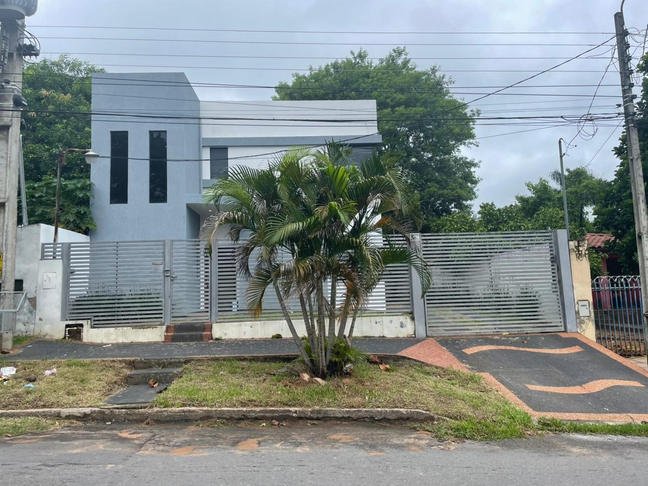 Casa en alquiler en Loma Pytá