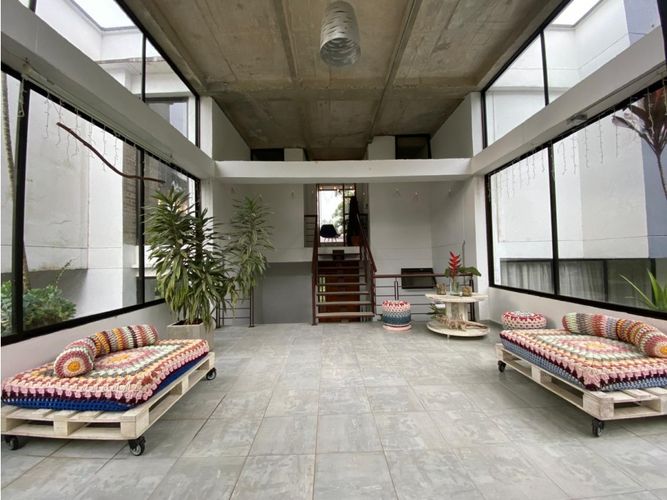 Casa de 7 alcobas en venta en La Tablaza, La Estrella, 400 m² · foto 2 de 24