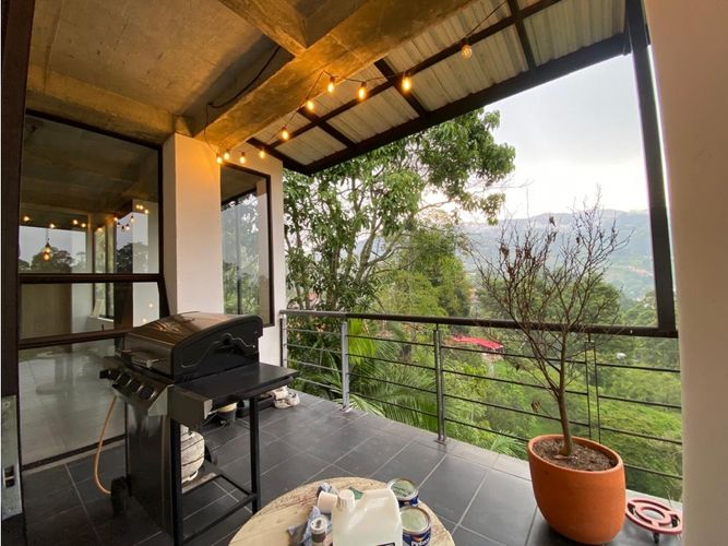 Casa de 7 alcobas en venta en La Tablaza, La Estrella, 400 m² · foto 4 de 24