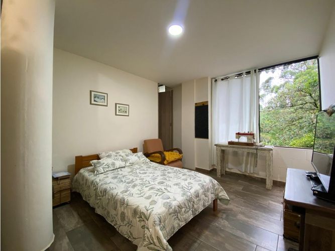 Casa de 7 alcobas en venta en La Tablaza, La Estrella, 400 m² · foto 19 de 24