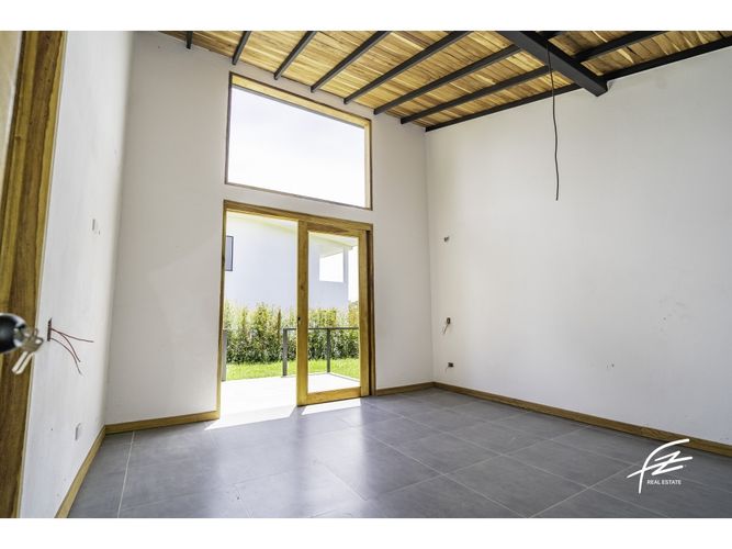 Casa de 2 alcobas en venta en Alto Grande, El Carmen de Viboral, 160 m² · foto 8 de 13