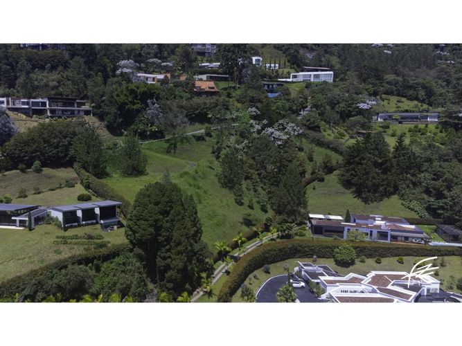 Lote en venta en Mesa, Envigado, 5543 m² · foto 4 de 12