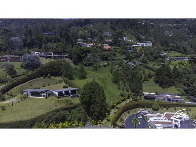 Lote en venta en Mesa, Envigado, 5543 m² · foto 5 de 12