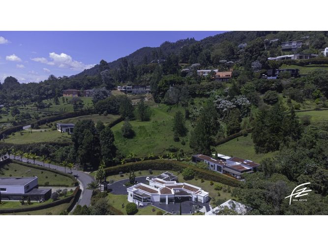 Lote en venta en Mesa, Envigado, 5543 m² · foto 10 de 12
