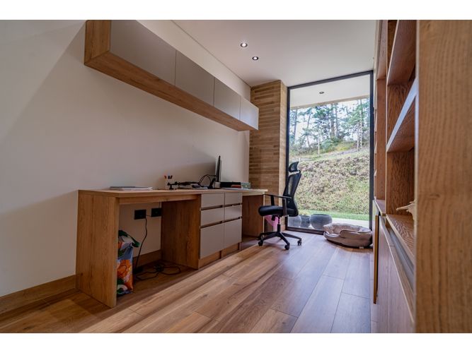 Casa de 5 alcobas en venta en Las Palmas, Envigado, 540 m² · foto 9 de 20