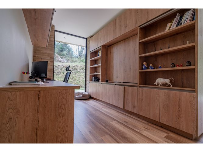 Casa de 5 alcobas en venta en Las Palmas, Envigado, 540 m² · foto 10 de 20