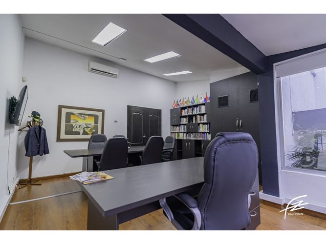 Casa de 6 alcobas en venta en El Poblado, Medellín, 420 m² · foto 8 de 24