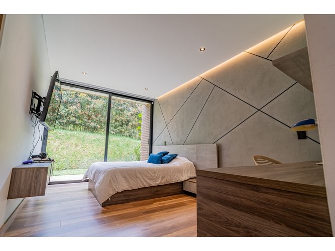 Casa de 5 alcobas en venta en Las Palmas, Envigado, 540 m² · foto 12 de 20