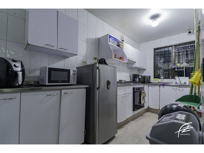 Casa de 6 alcobas en venta en El Poblado, Medellín, 420 m² · foto 21 de 24