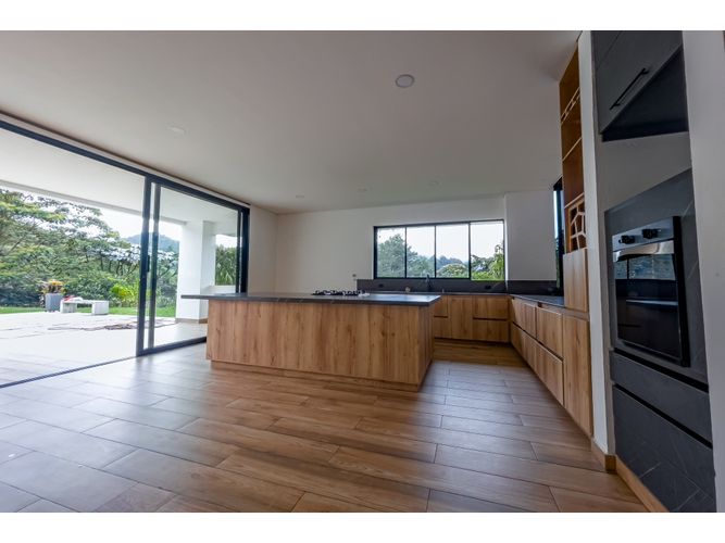 Casa de 6 alcobas en venta en Don Diego, El Retiro, 800 m² · foto 3 de 24