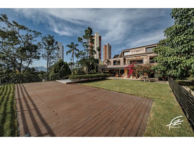 Casa de 6 alcobas en venta en Los Balsos, Medellín · foto 14 de 24