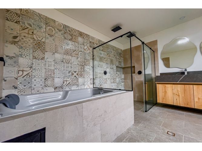 Casa de 6 alcobas en venta en Don Diego, El Retiro, 800 m² · foto 23 de 24