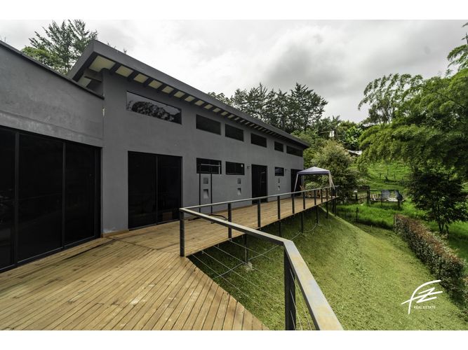 Casa de 3 alcobas en venta en El Carmen De Viboral, El Carmen de Viboral, 350 m² · foto 4 de 24