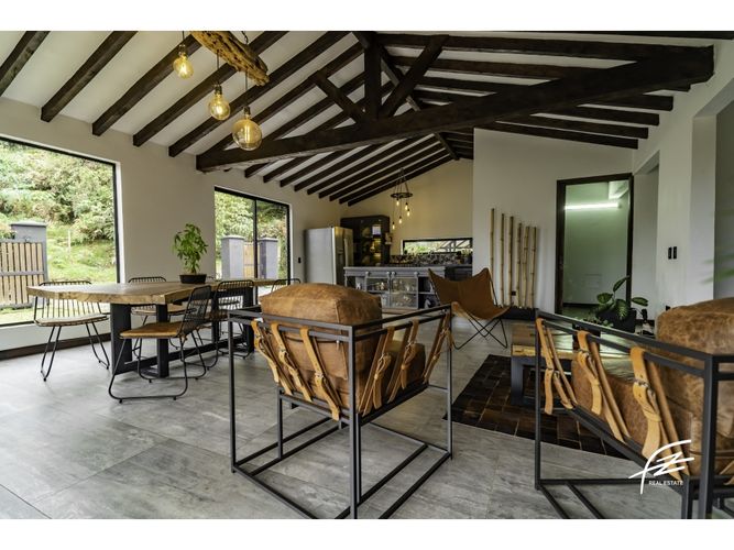 Casa de 3 alcobas en venta en El Carmen De Viboral, El Carmen de Viboral, 350 m² · foto 14 de 24