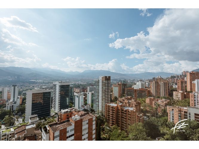 Apartamento de 5 alcobas en venta en El Poblado, Medellín, 737 m² · foto 2 de 18