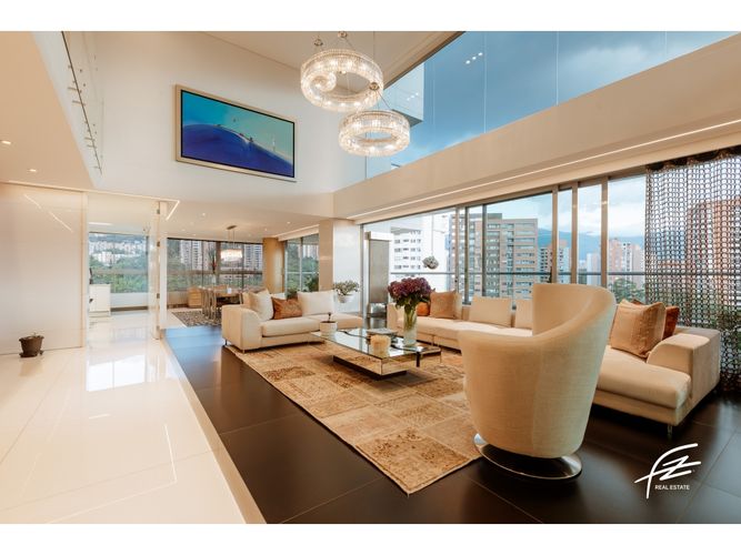 Apartamento de 5 alcobas en venta en El Poblado, Medellín, 737 m² · foto 3 de 18