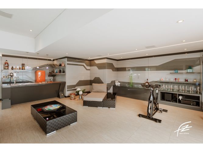 Apartamento de 5 alcobas en venta en El Poblado, Medellín, 737 m² · foto 7 de 18
