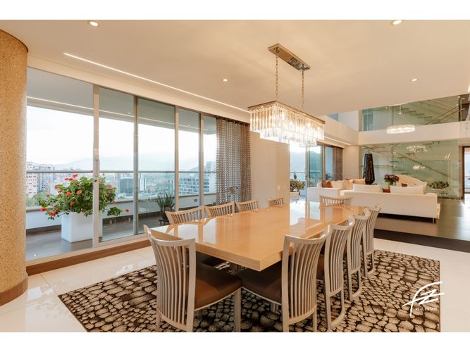 Apartamento de 5 alcobas en venta en El Poblado, Medellín, 737 m² · foto 12 de 18