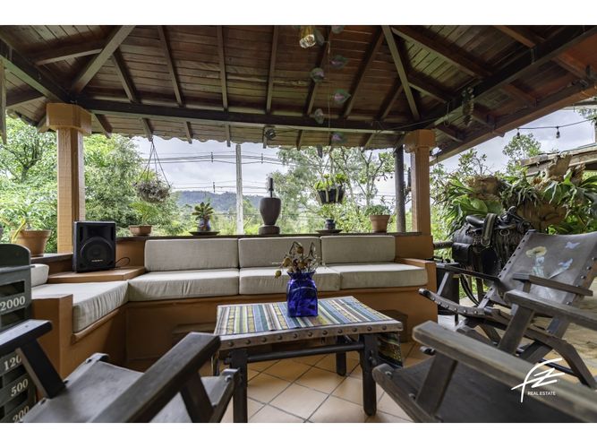 Casa de 4 alcobas en venta en Guarne, 300 m² · foto 7 de 24