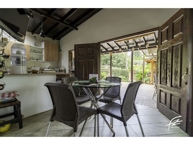 Casa de 4 alcobas en venta en Guarne, 300 m² · foto 13 de 24