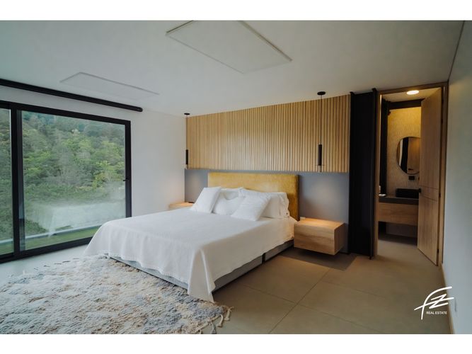 Casa de 5 alcobas en venta en Las Palmas, Envigado, 644 m² · foto 24 de 24