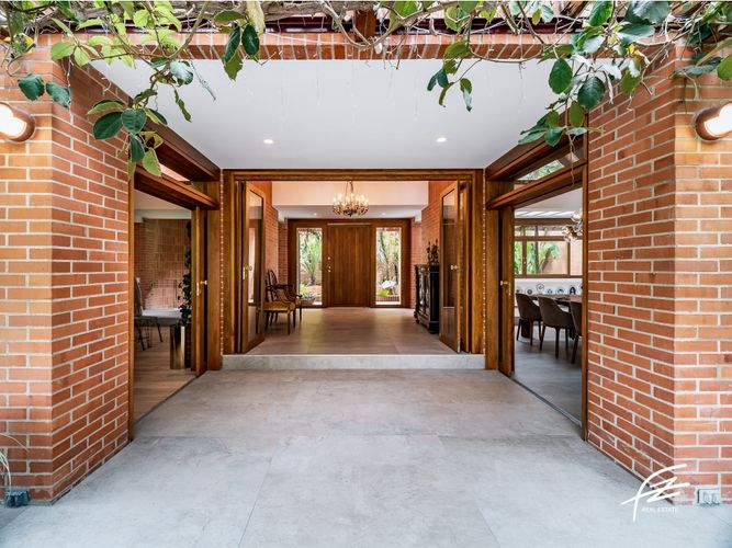 Casa de 2 alcobas en venta en El Poblado, Medellín, 484 m² · foto 20 de 24