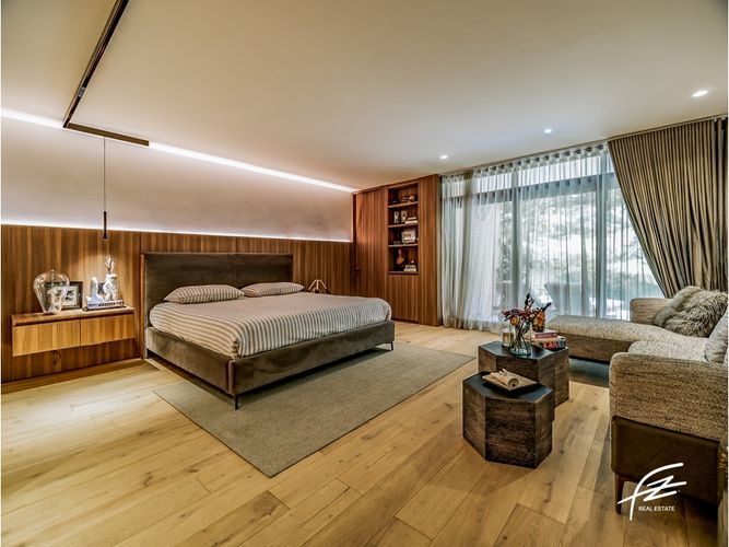 Casa de 2 alcobas en venta en El Poblado, Medellín, 484 m² · foto 23 de 24
