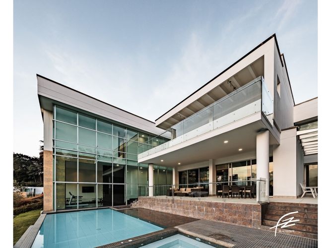 Casa de 7 alcobas en venta en Los Balsos, Medellín, 950 m² · foto 10 de 24