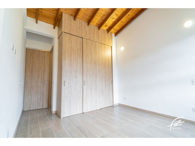 Casa de 4 alcobas en venta en Lomitas, La Ceja, 127 m² · foto 10 de 18