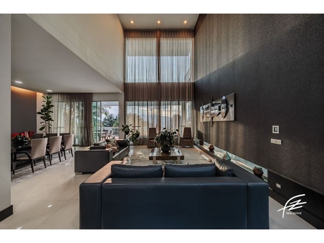 Casa de 7 alcobas en venta en Los Balsos, Medellín, 950 m² · foto 18 de 24