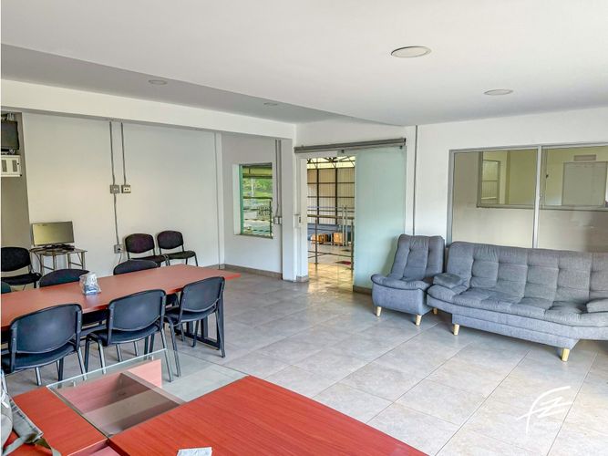 Bodega en venta en Actividad Multiple, Copacabana, 906 m² · foto 2 de 20