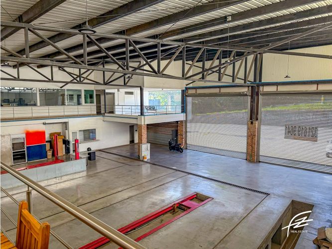 Bodega en venta en Actividad Multiple, Copacabana, 906 m² · foto 4 de 20