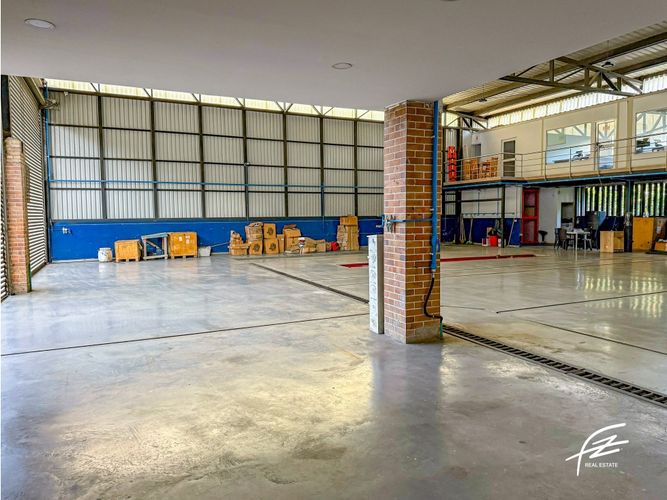 Bodega en venta en Actividad Multiple, Copacabana, 906 m² · foto 7 de 20