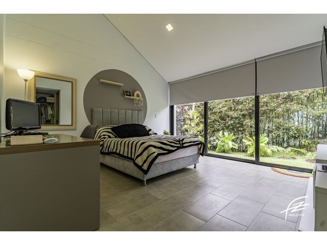 Casa de 4 alcobas en venta en San Felix, Bello, 300 m² · foto 7 de 24