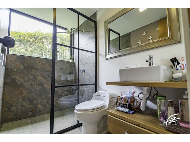 Casa de 4 alcobas en venta en San Felix, Bello, 300 m² · foto 8 de 24