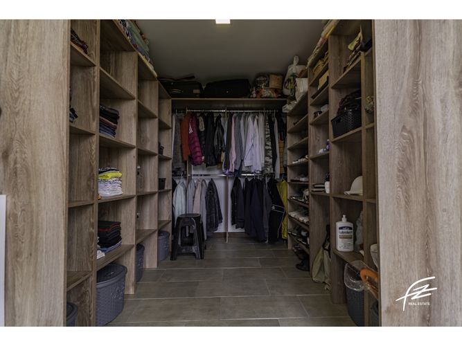 Casa de 4 alcobas en venta en San Felix, Bello, 300 m² · foto 11 de 24