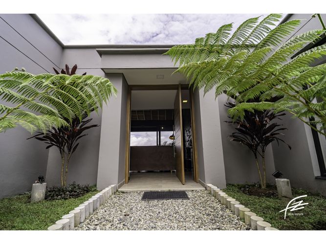 Casa de 4 alcobas en venta en San Felix, Bello, 300 m² · foto 12 de 24
