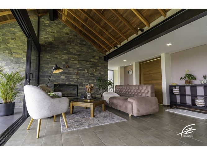 Casa de 4 alcobas en venta en San Felix, Bello, 300 m² · foto 21 de 24