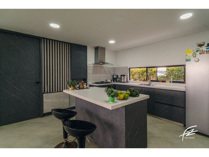 Casa de 4 alcobas en venta en Buenavista, Bello, 395 m² · foto 5 de 13